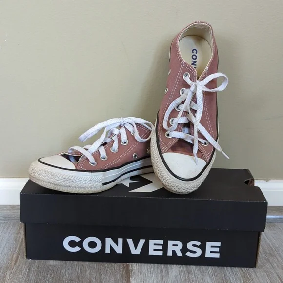 Converse saddle color hotsell